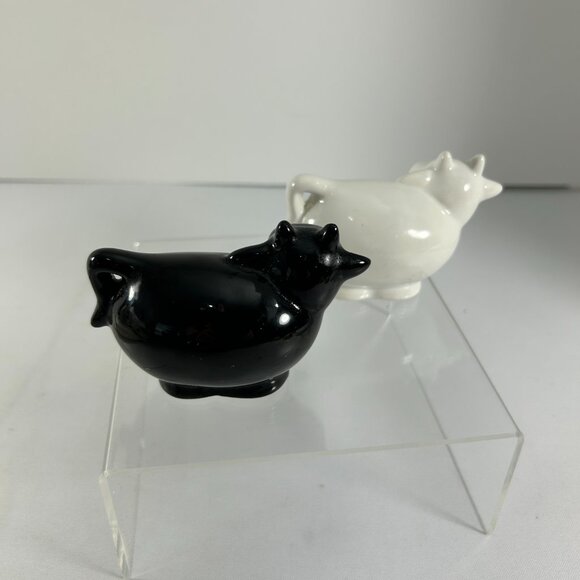 Ceramic Black White Cow Salt Pepper Shakers Country Farmhouse Cattle Bovine - Picture 3 of 7
